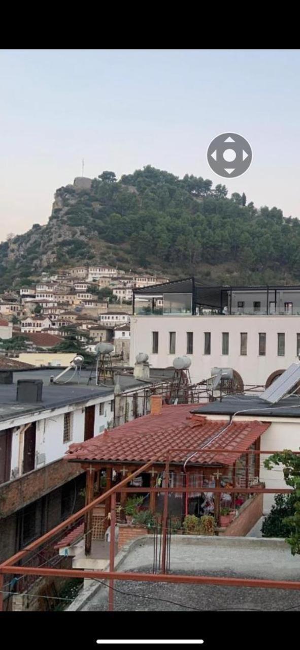 Flat In Berat'S Center Lägenhet Exteriör bild