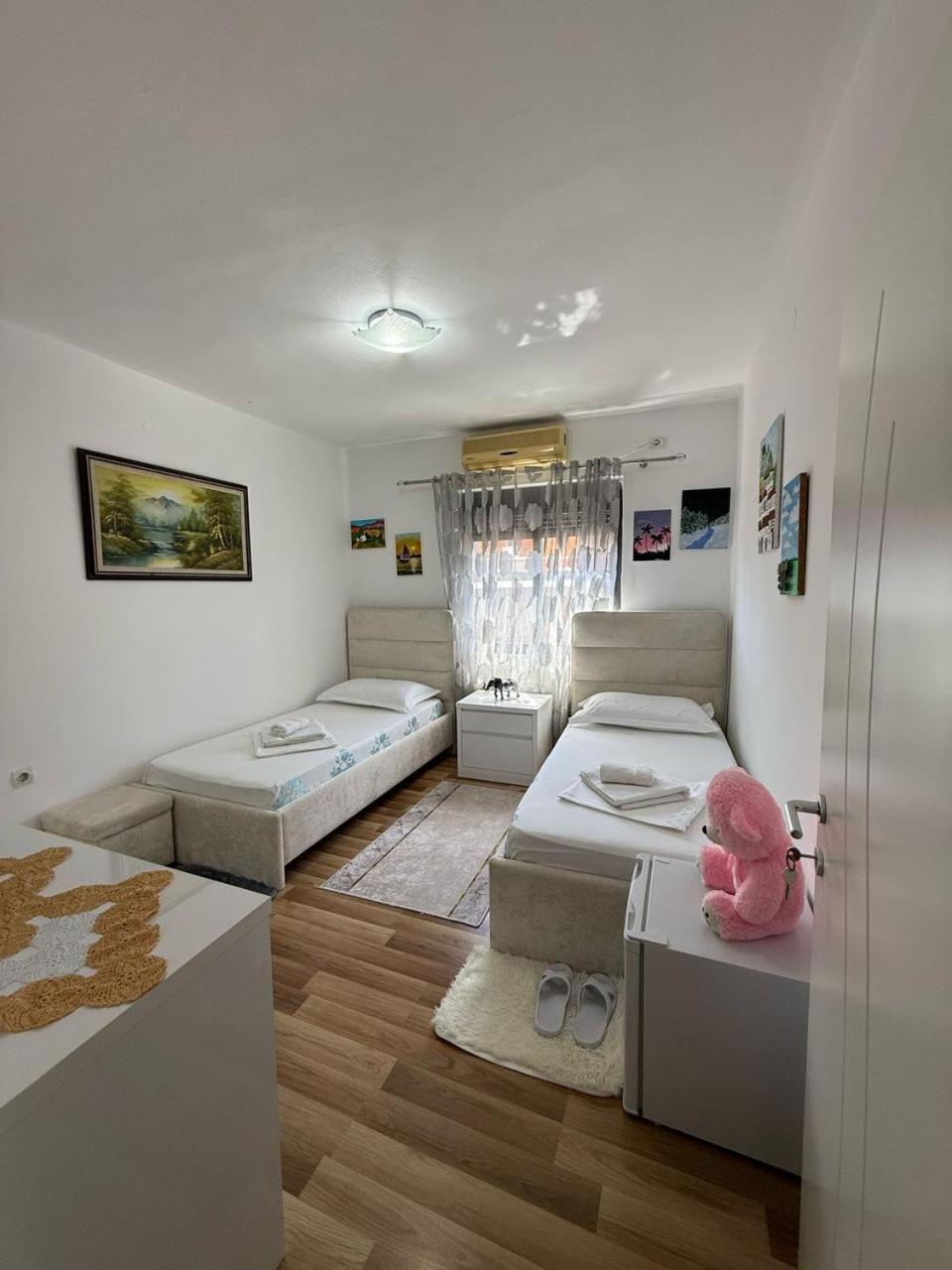 Flat In Berat'S Center Lägenhet Exteriör bild
